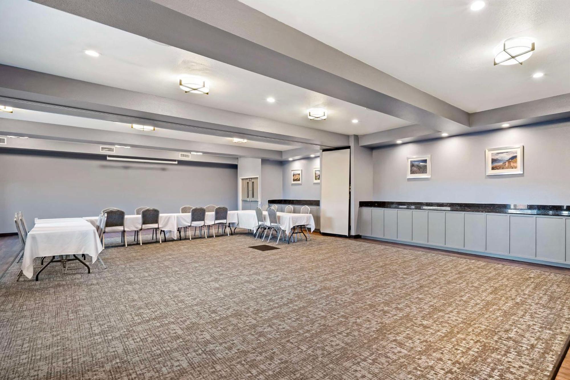 Best Western Crater Lake Highway White City/Medford Eksteriør billede